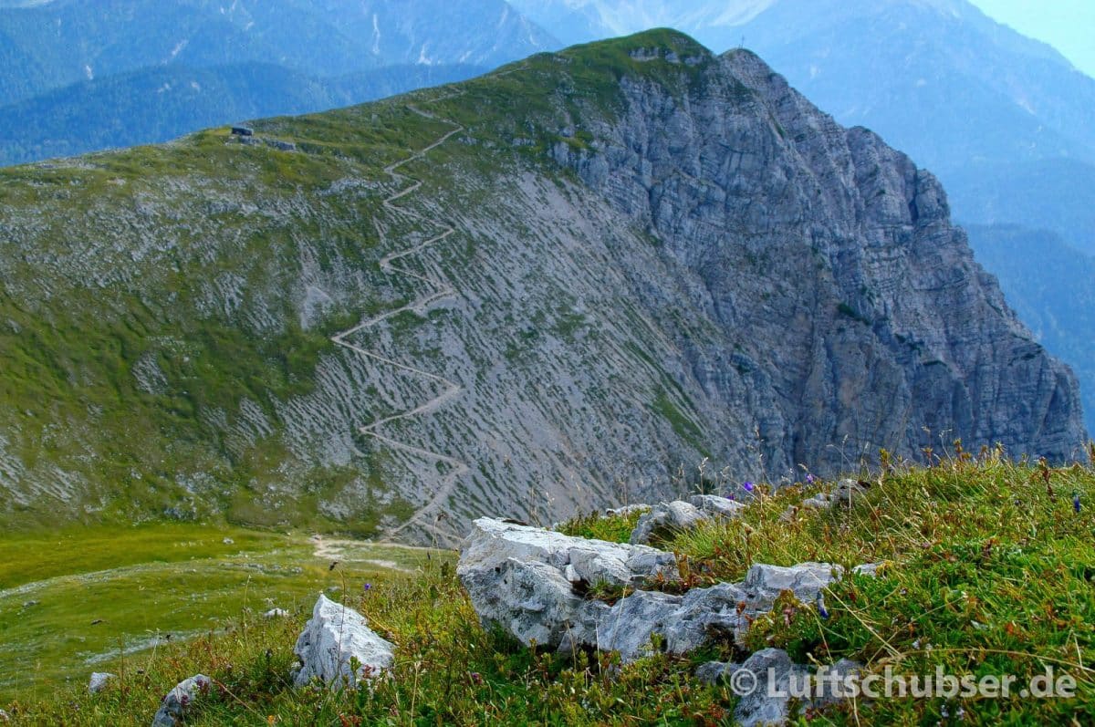 Mittenwalder Klettersteig im Karwendelgebirge: Gipfel der Rotwandspitze & Brunnsteinspitze