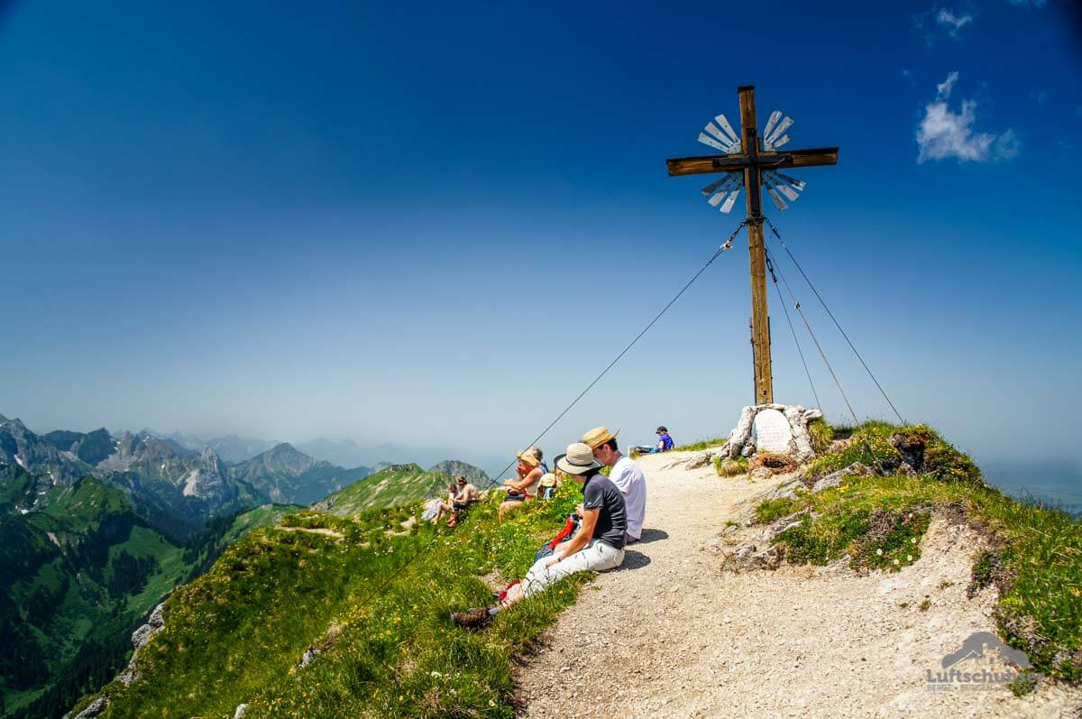 Bergtour Brunnenkopf & Klammspitze: Gipfelkreuz der Klammspitze
