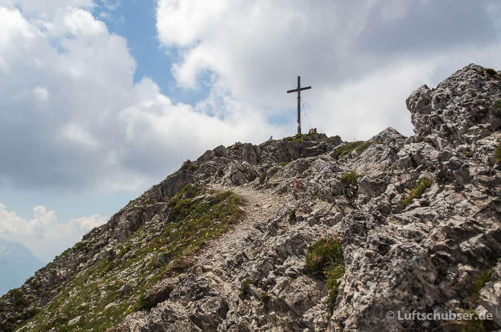 Kreuzsspitze Ammergauer Alpen: Gipfelkreuz