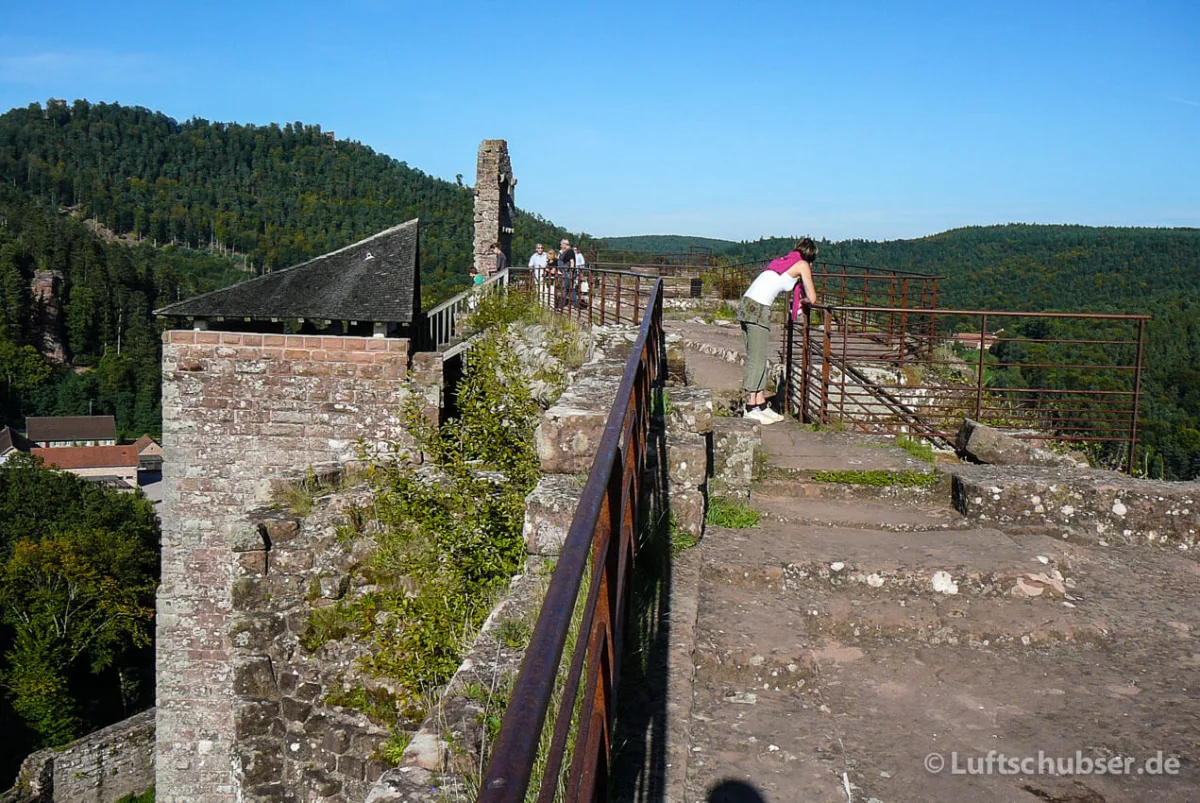 7 Burgen Tour: Aussichtsplateau Burg Fleckenstein