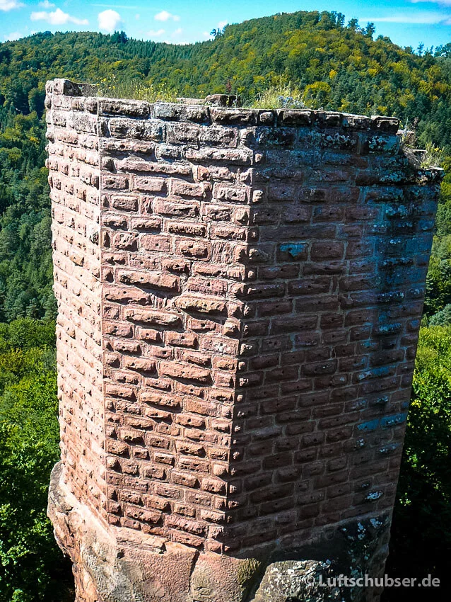 7 Burgen Tour: Turmreste Burg Wasigenstein