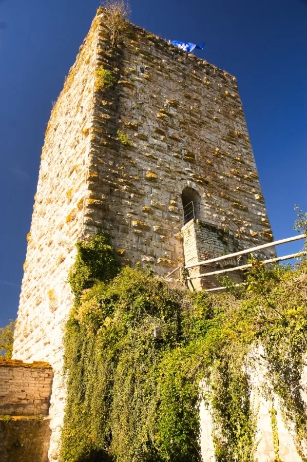 Burg Pappenheim: Der Bergfried aus der Stauferzeit