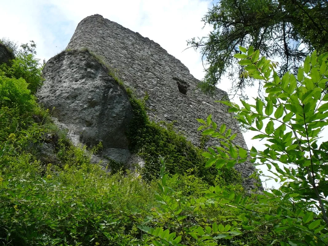 Burg Rabenstein: Südansicht des Wohn-/Wehrturms