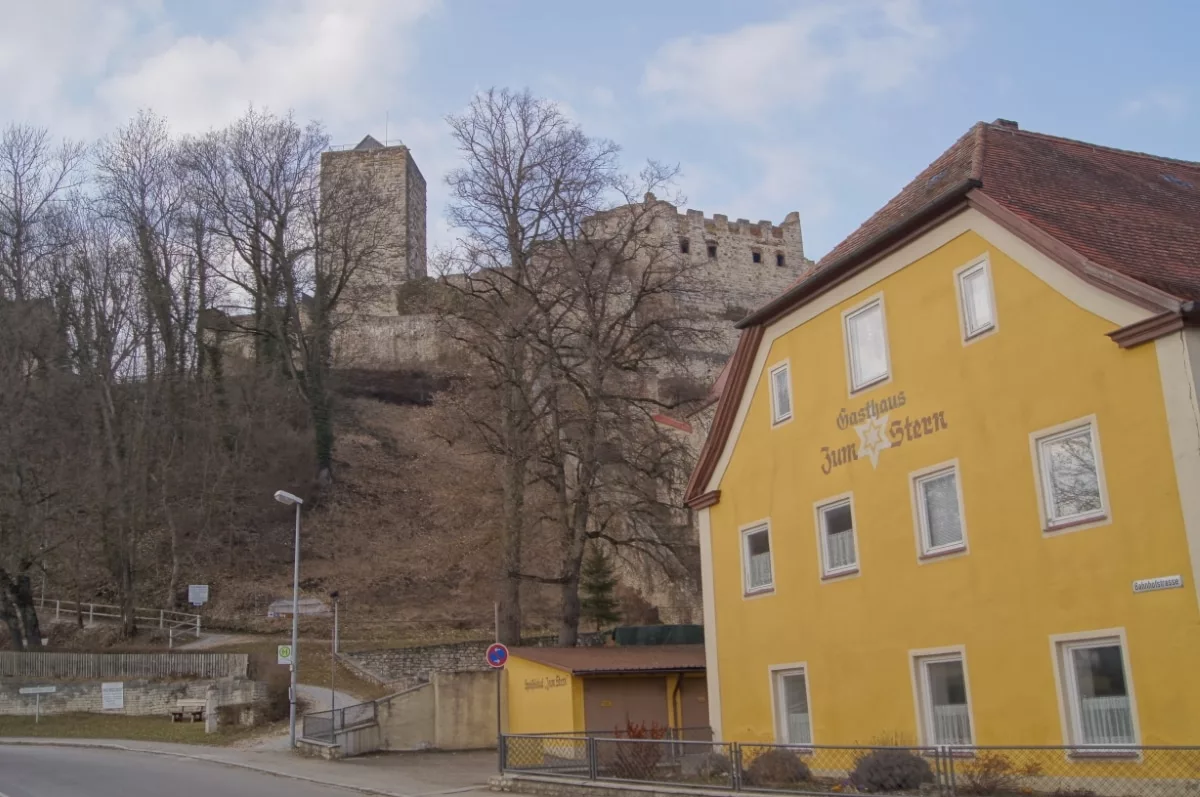 Solnhofen wandern: Burg Pappenheim