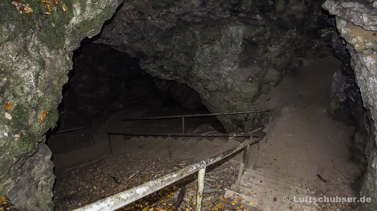 Bei Kipfenberg wandern: die Arndthöhle