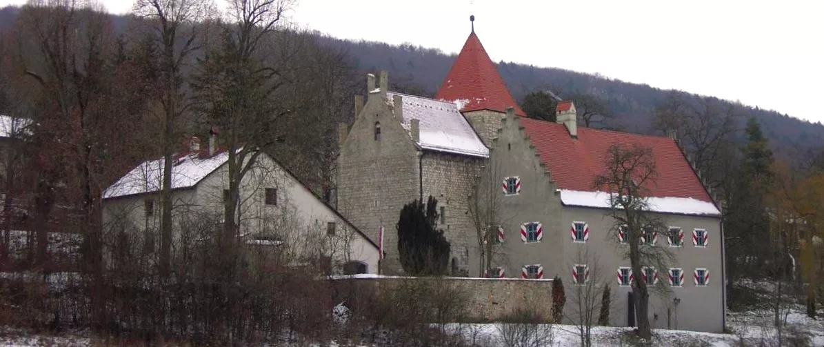 Schloss Aicholding bei Riedenburg