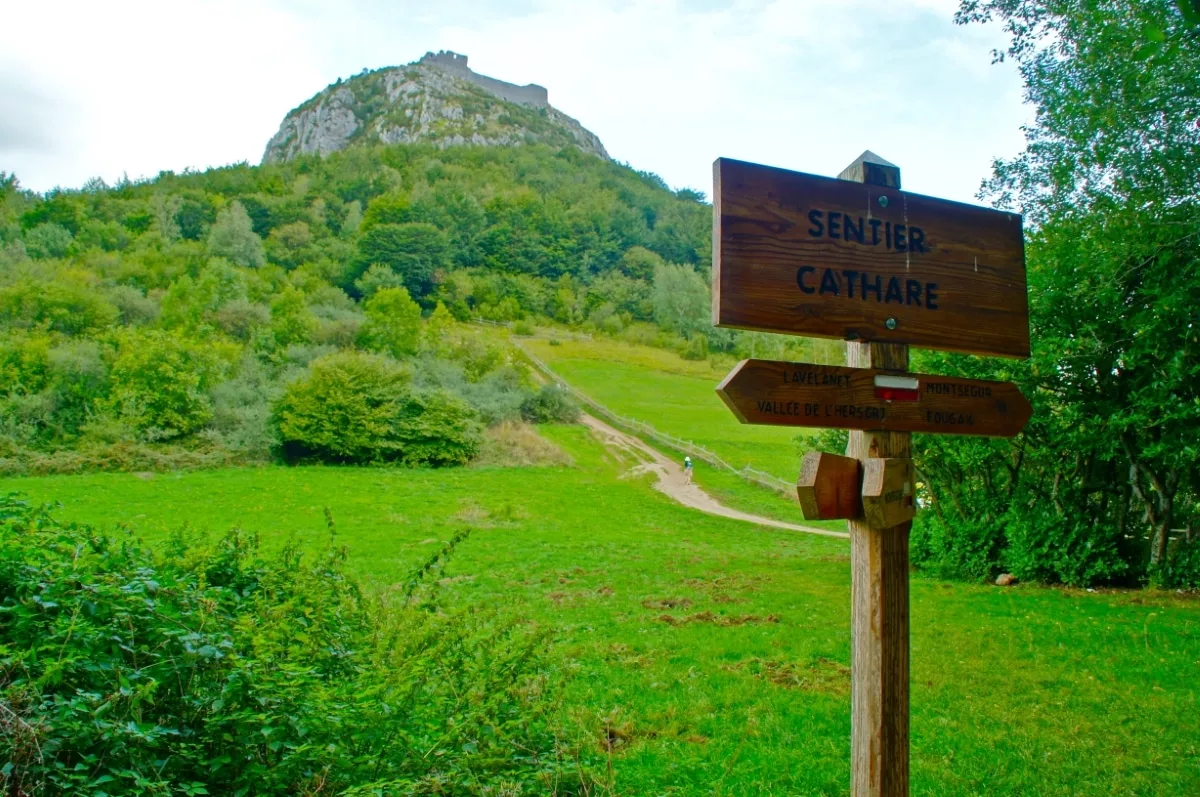 Château de Montségur: am Sentier Cathare