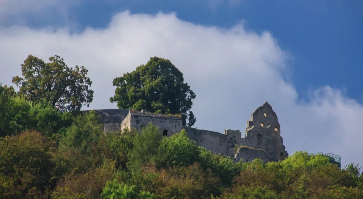 Burg Hohenurach: Ostseite der Festungsanlage