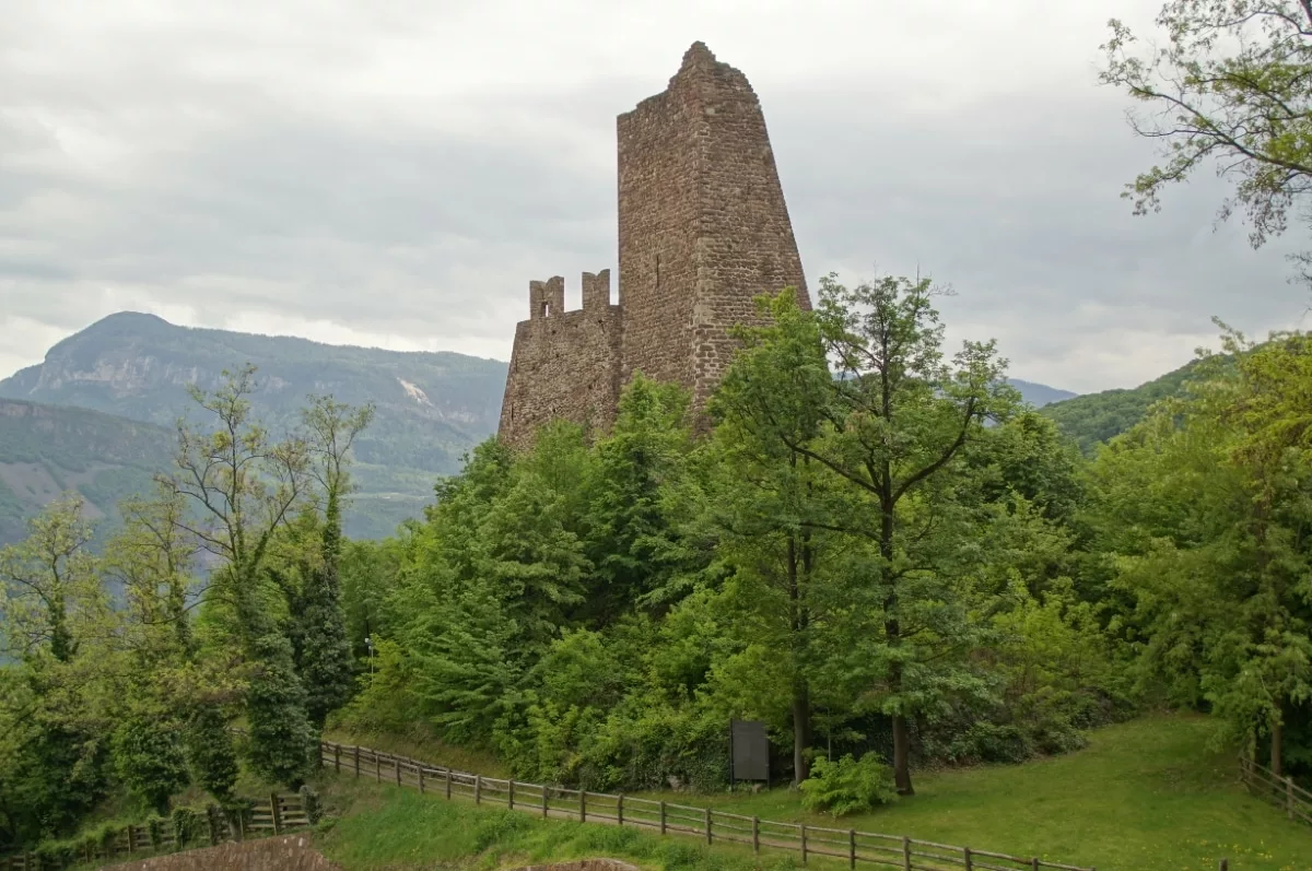 Burg Laimburg Nordansicht