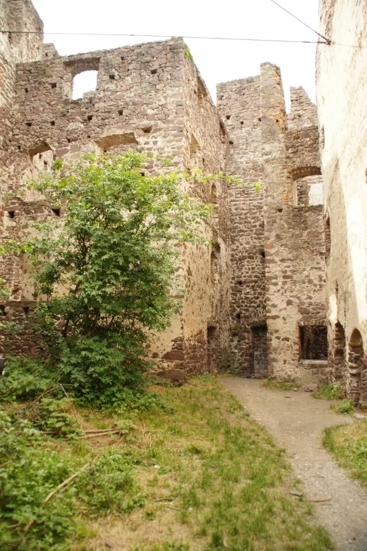 Burg Leuchtenburg: In der Kernburg