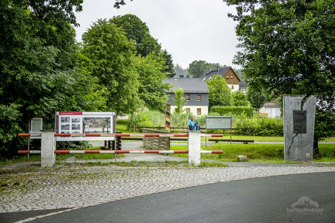 Kammweg Erzgebirge Vogtland: In Mödlareuth - einst ein geteiltes Dorf