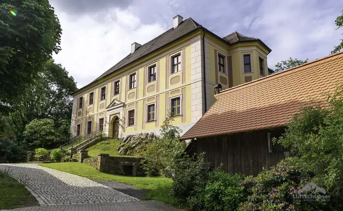 Neualbenreuth Sehenswürdigkeiten: Schloss Hardeck