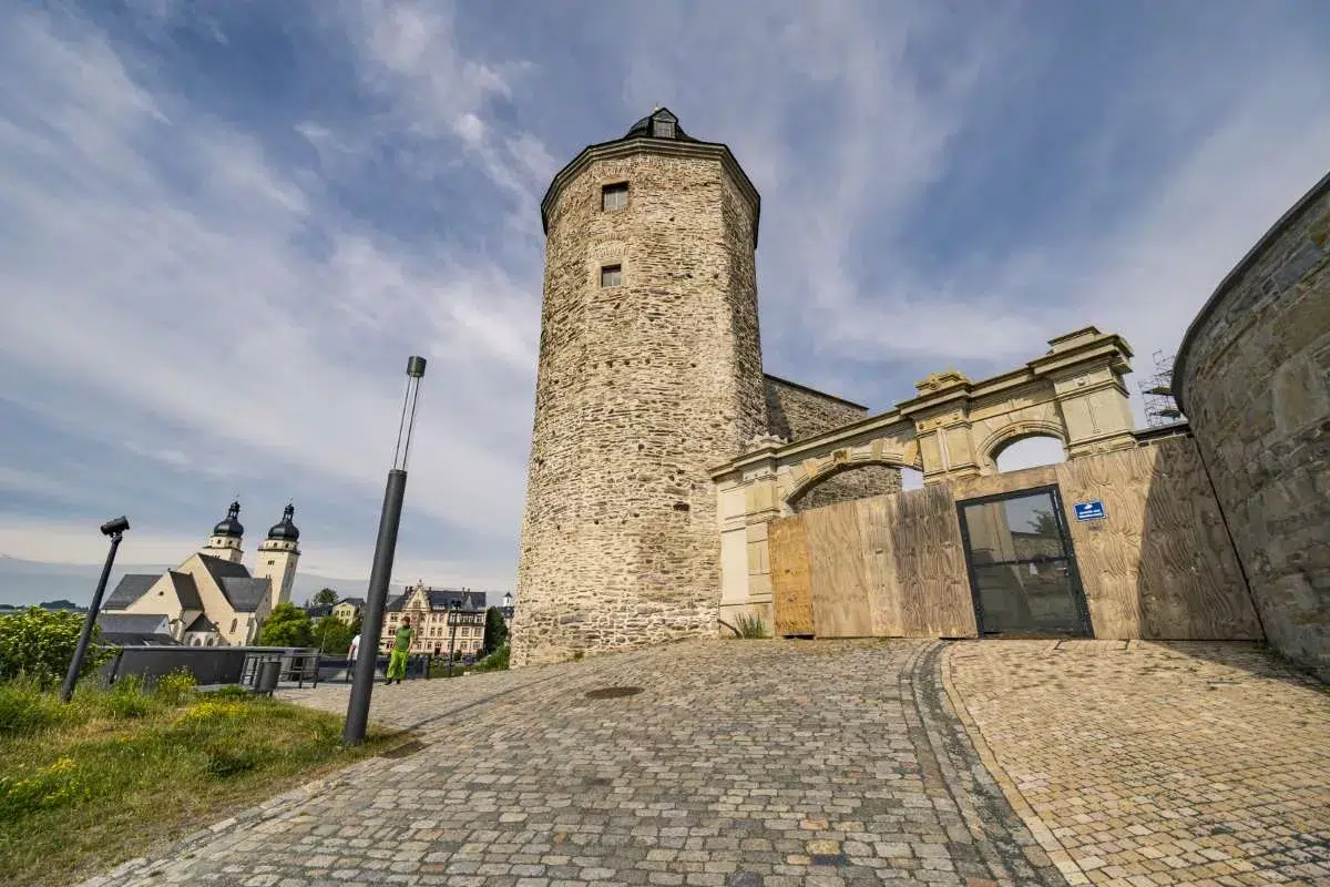 Plauen Sehenswürdigkeiten: Schloss Plauen - Roter Turm