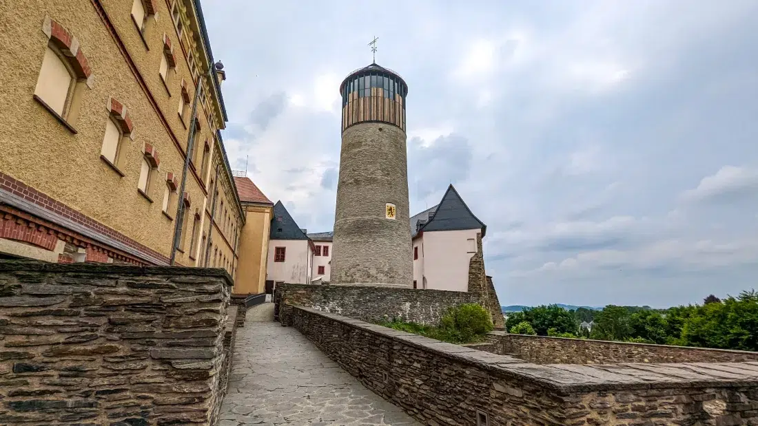 Urlaubsregion Vogtland: Schloss Voigtsberg mit Bergfried